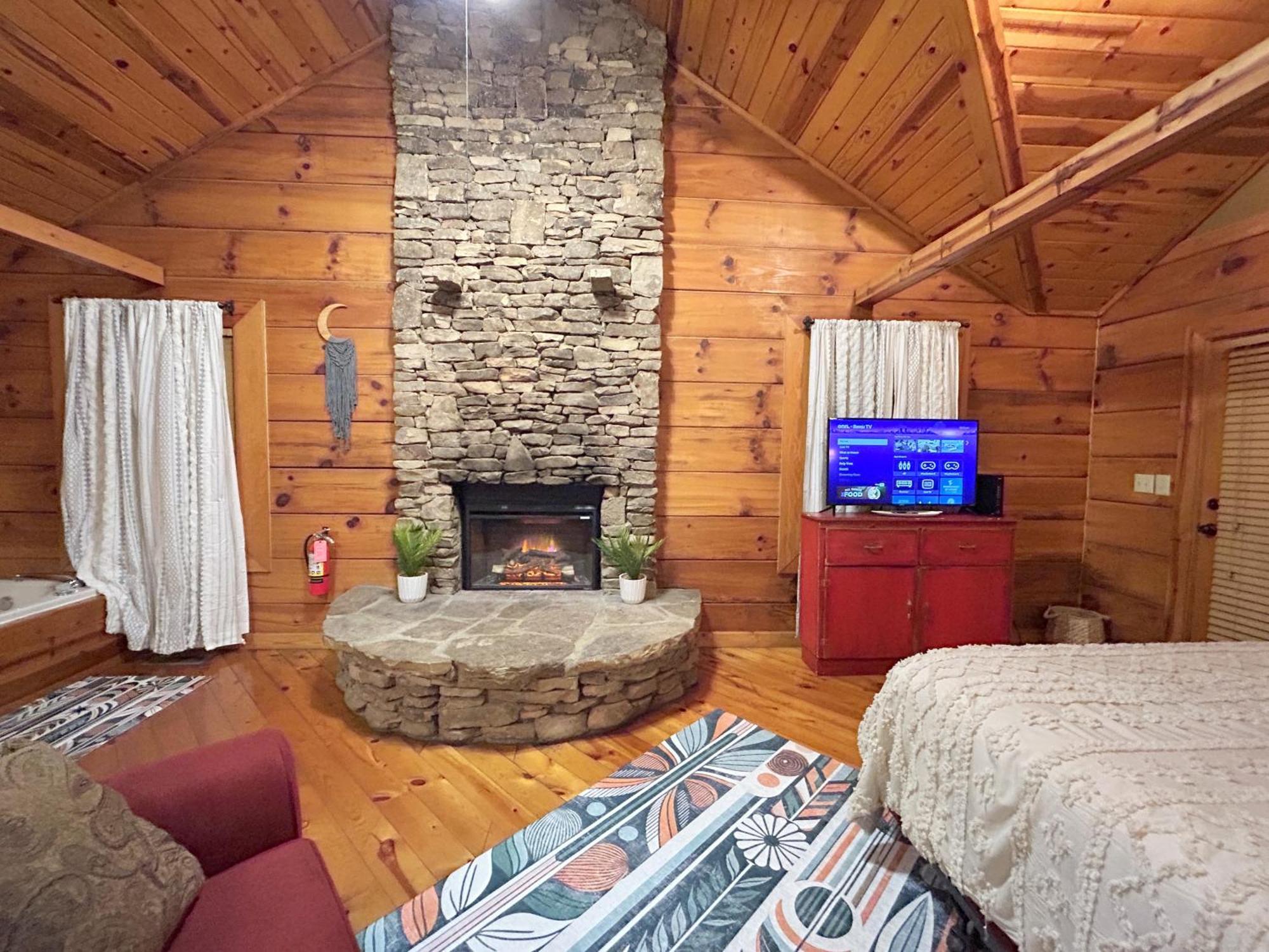 Honeymoon Hideaway Villa Gatlinburg Buitenkant foto