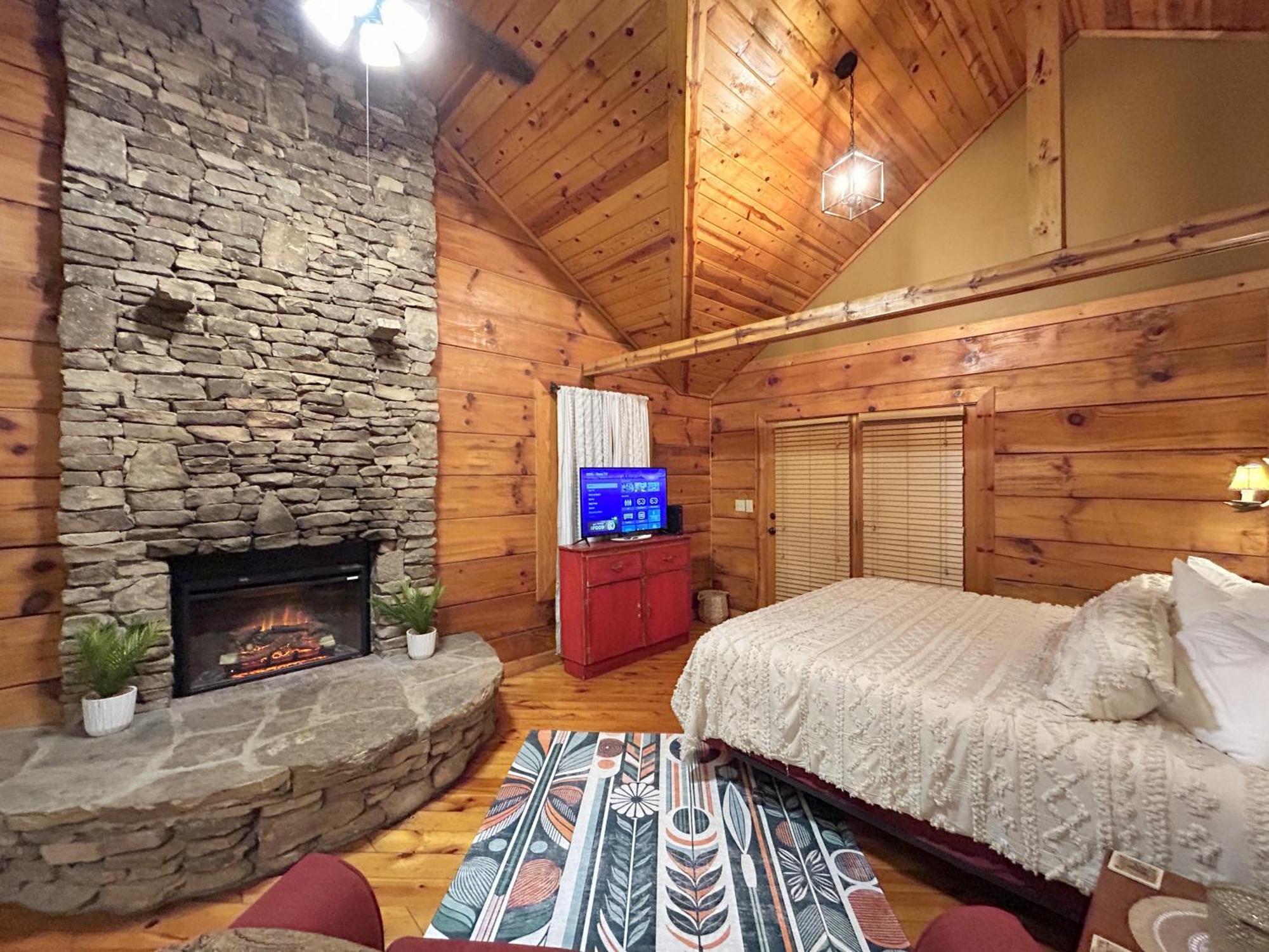 Honeymoon Hideaway Villa Gatlinburg Buitenkant foto